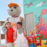 Harris Hotel & Conventions Bundaran Satelit Surabaya