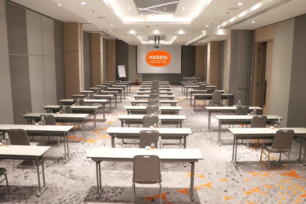 Harris & Conventions Bundaran Satelit 4* Surabaya