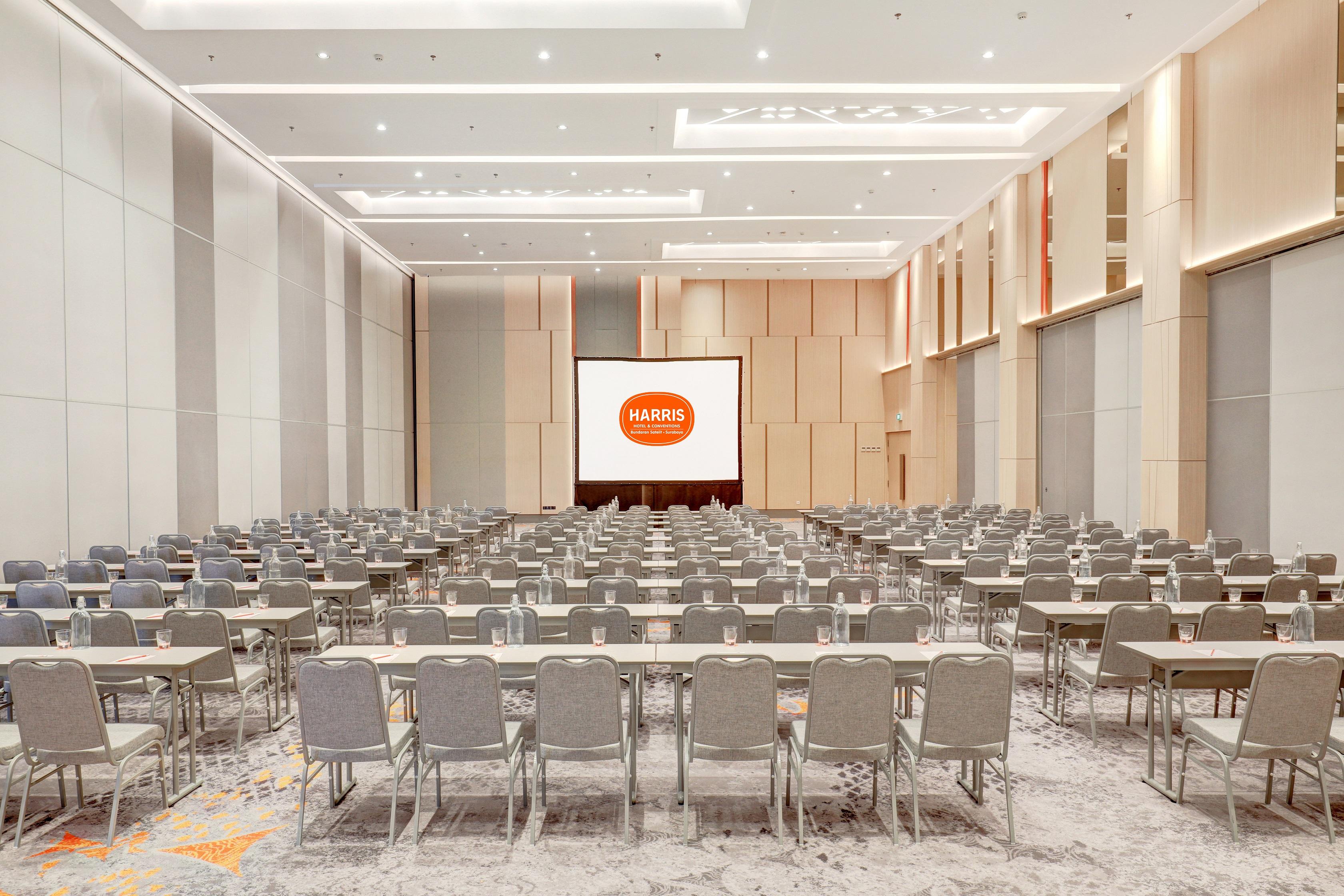 Harris & Conventions Bundaran Satelit