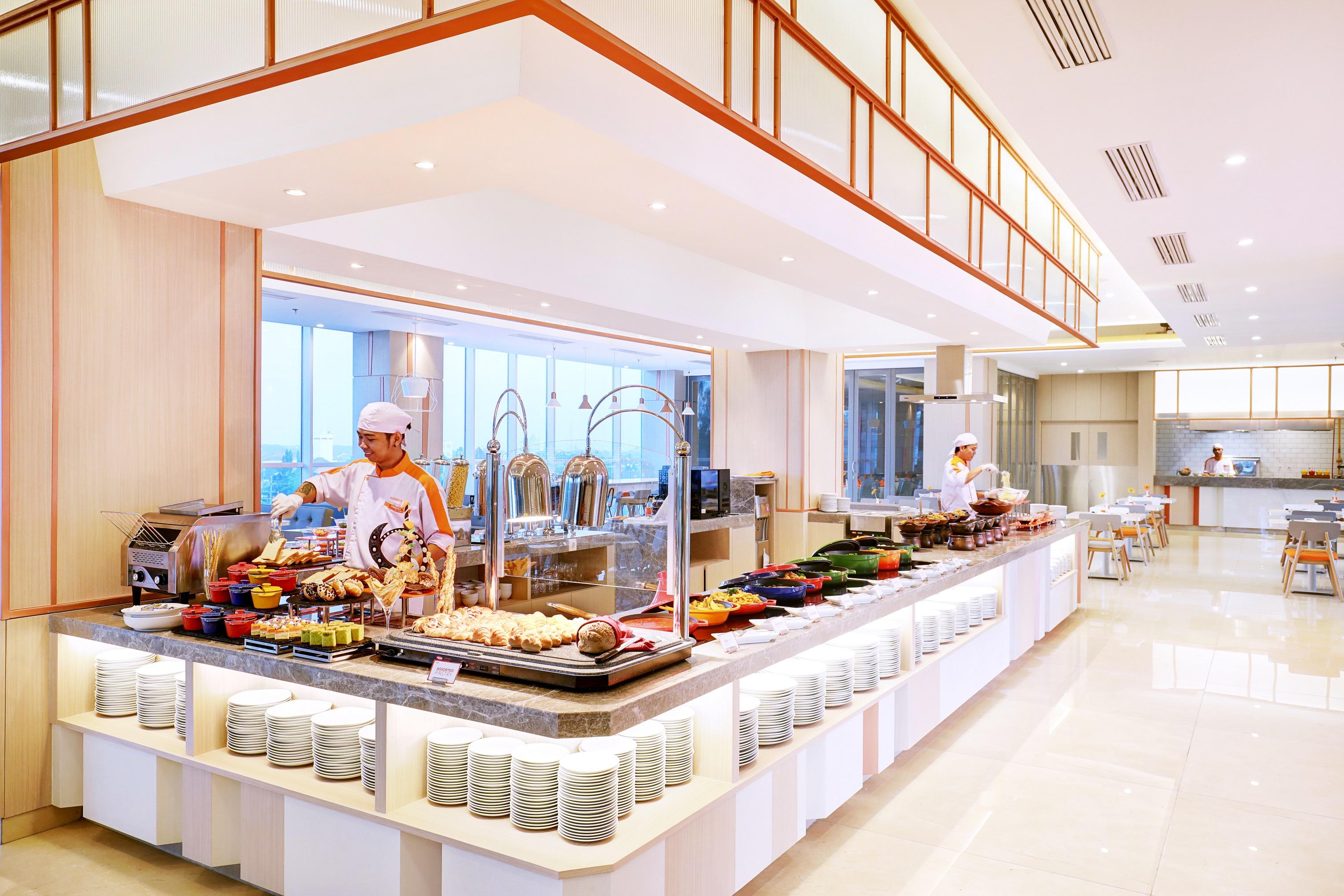 Harris & Conventions Bundaran Satelit Hotel