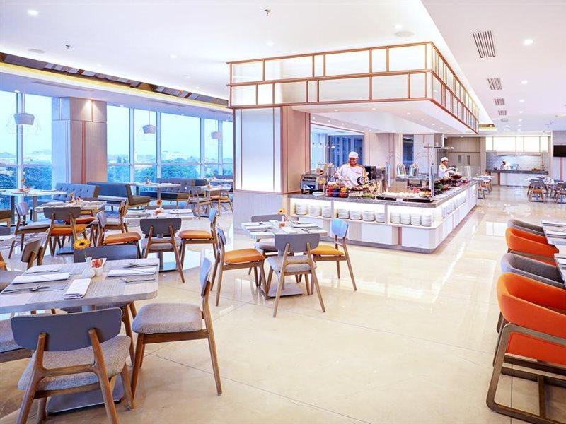 Harris & Conventions Bundaran Satelit 4*