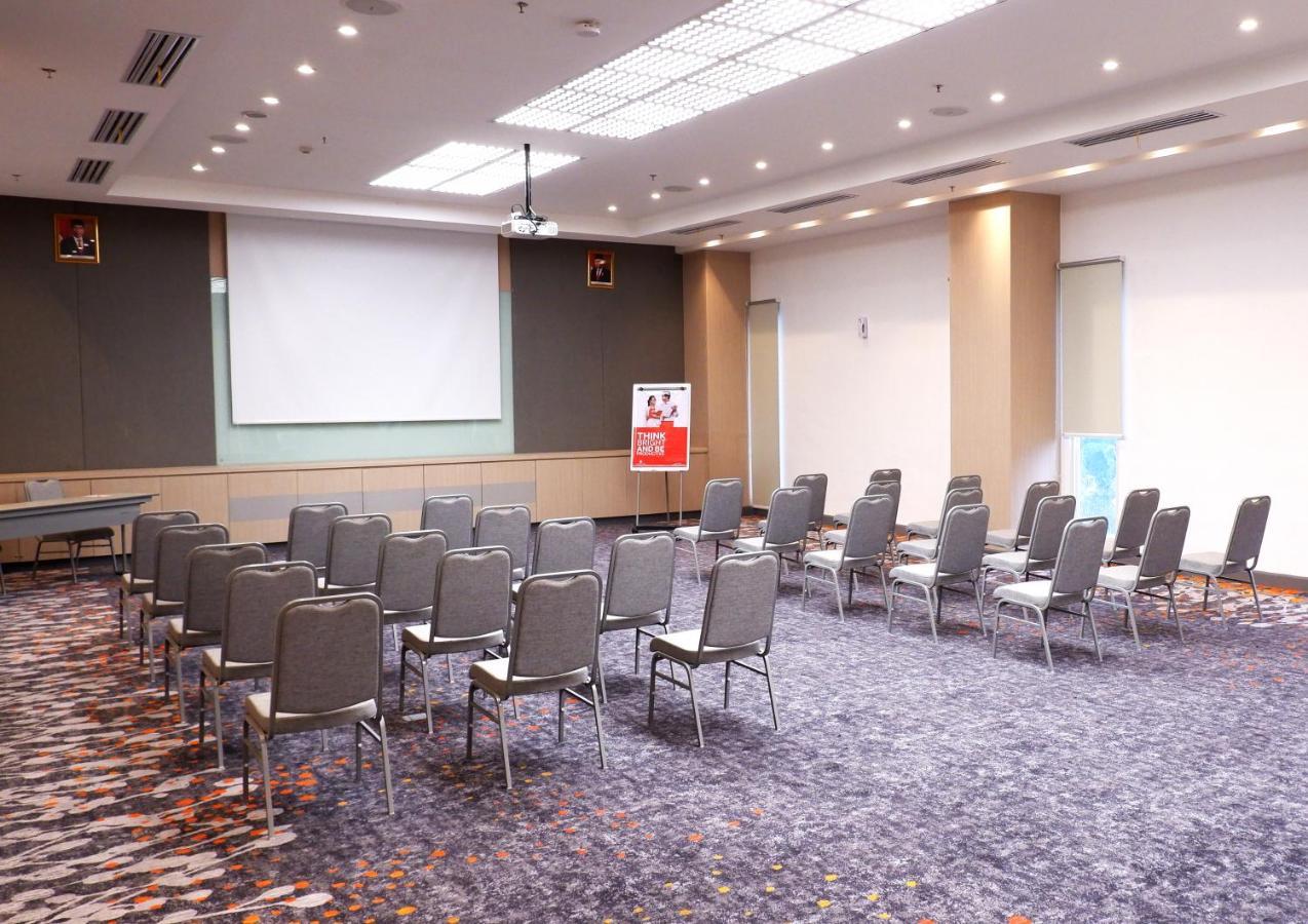 Harris Hotel&conventions Bundaran Satelit Hotel Surabaya